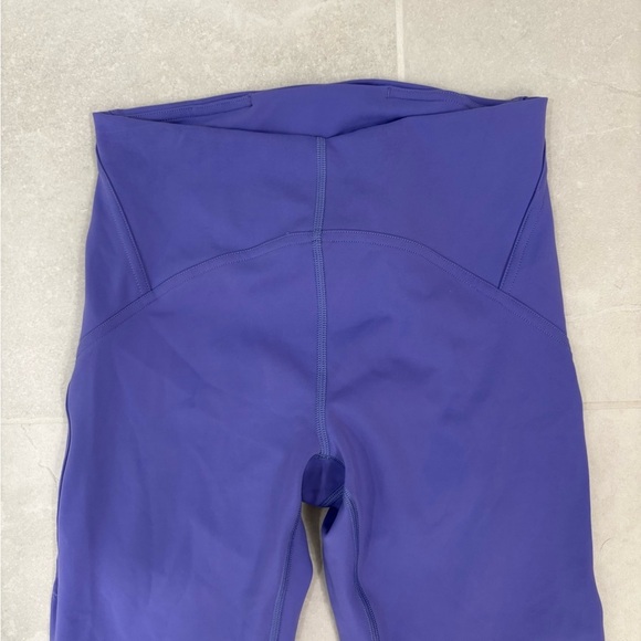 Lululemon InStill High-Rise 25’’ Tight in Charged Indigo Size 6 - Picture 3 of 12